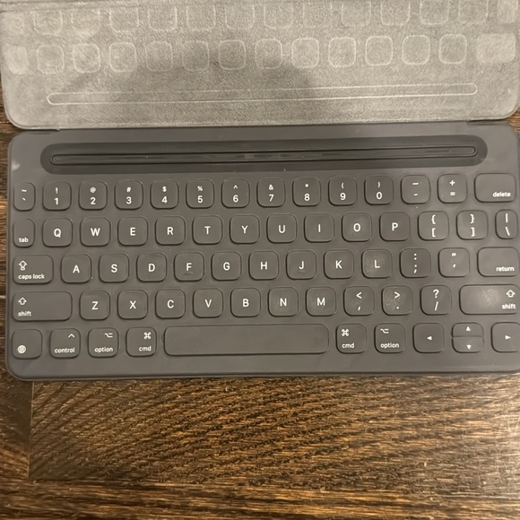 Apple smart keyboard folio a1772 - Picture 2 of 5